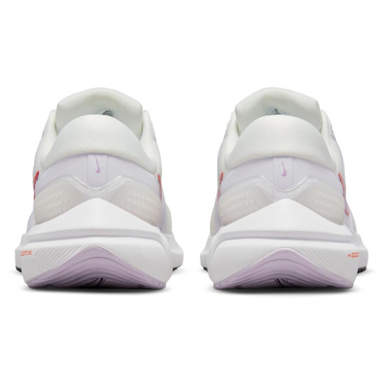 Nike Air Zoom Vomero 16